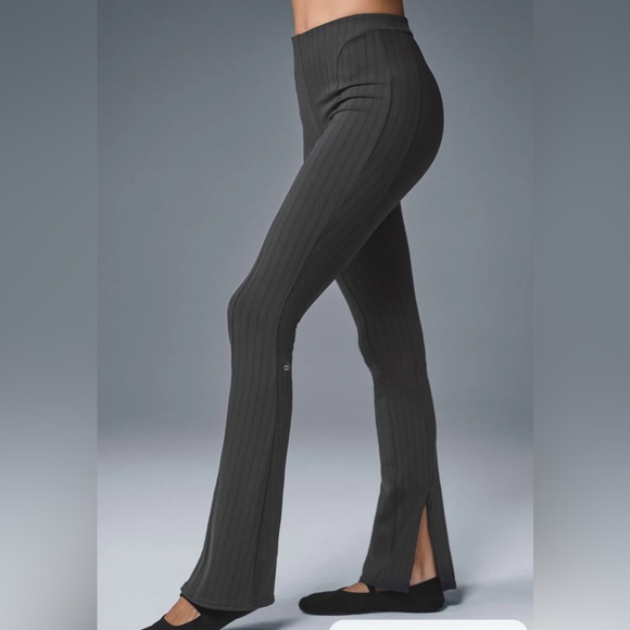 Alo Yoga High-Waist Pinstripe Zip It Flare Legging – XS Black - Picture 1 of 12